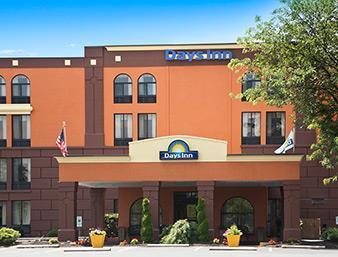 Days By Wyndham Wyomissing Hotel Reading