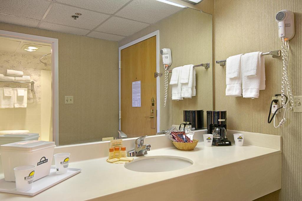 Days By Wyndham Wyomissing 2*